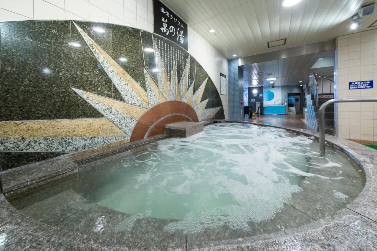 Hotel cápsula Sauna & Capsule Amza 2*